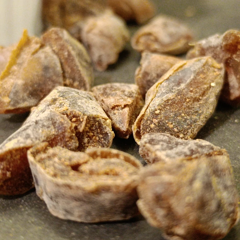 چیپس خرما با طعم زنجبیل 200 گرمی ترنج